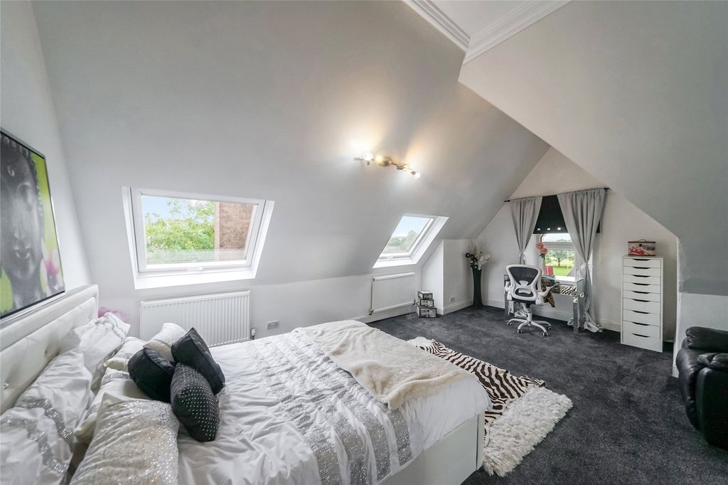 Additional image 25 of 6 bed detached house for salePark Avenue, Tillicoultry, Clackmannanshire FK13