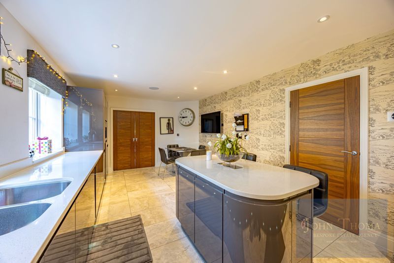 Additional image 10 of 4 bed flat for saleManor Road, Chigwell IG7