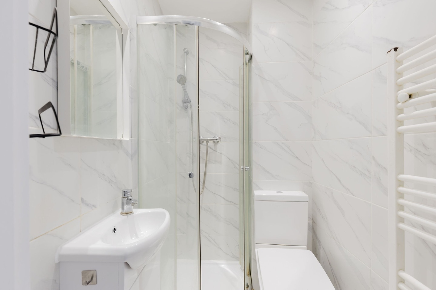 Additional image 5 of 2 Bed Flat, Roman Road, E2, N1 7GU