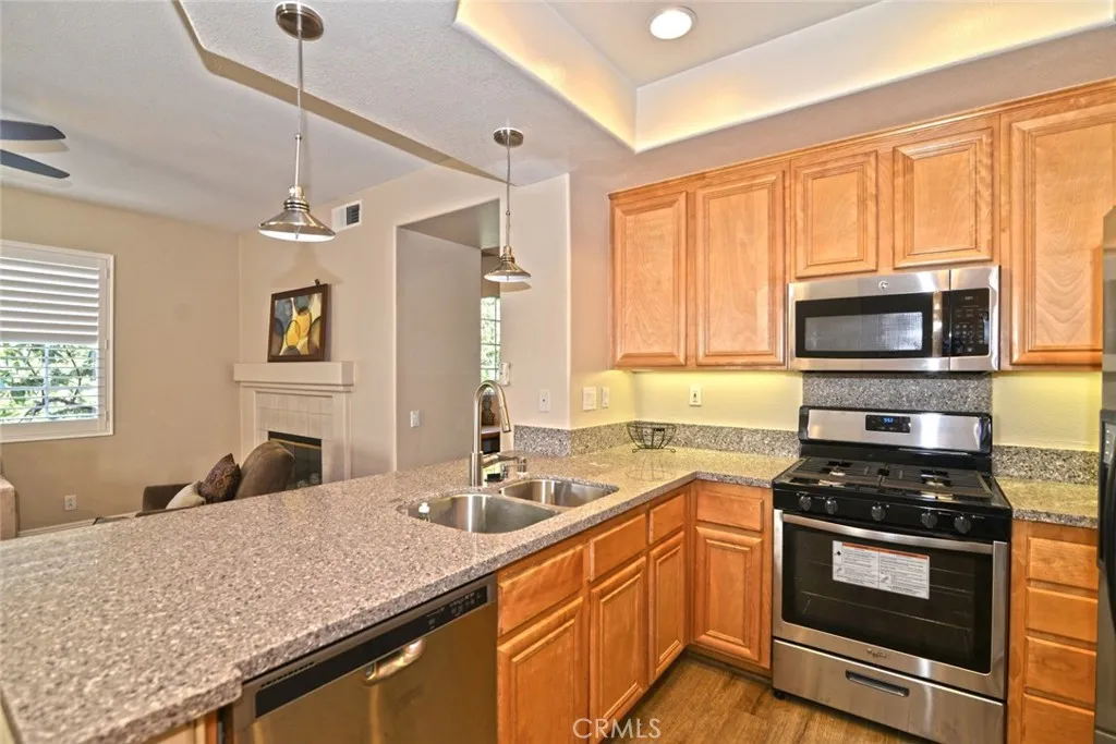 Additional image 7 of 34 Taquitz, Irvine, CA 92602