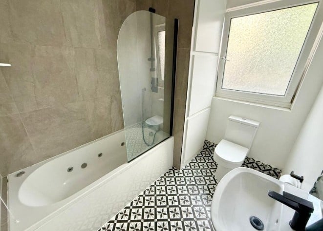 Additional image 4 of Room in a Shared Flat, Albion St, SE16, N1 7GU