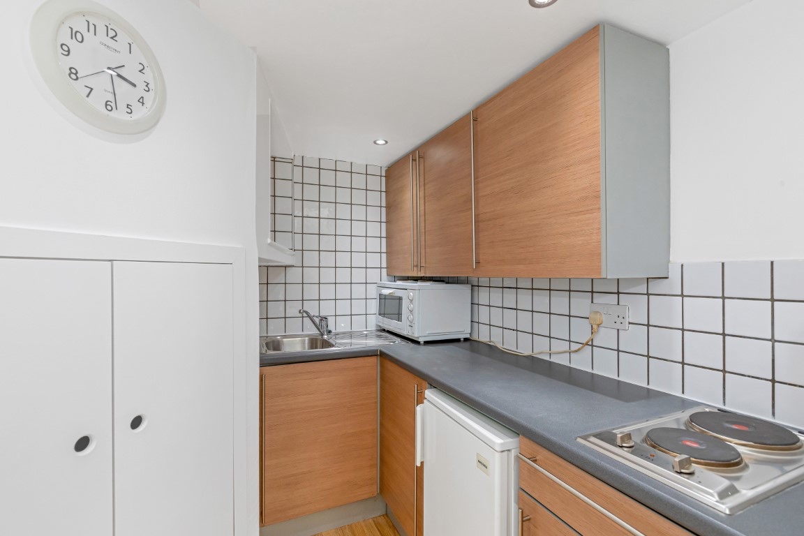 Additional image 4 of Studio Flat, Fitzjohns Avenue, NW3, N1 7GU