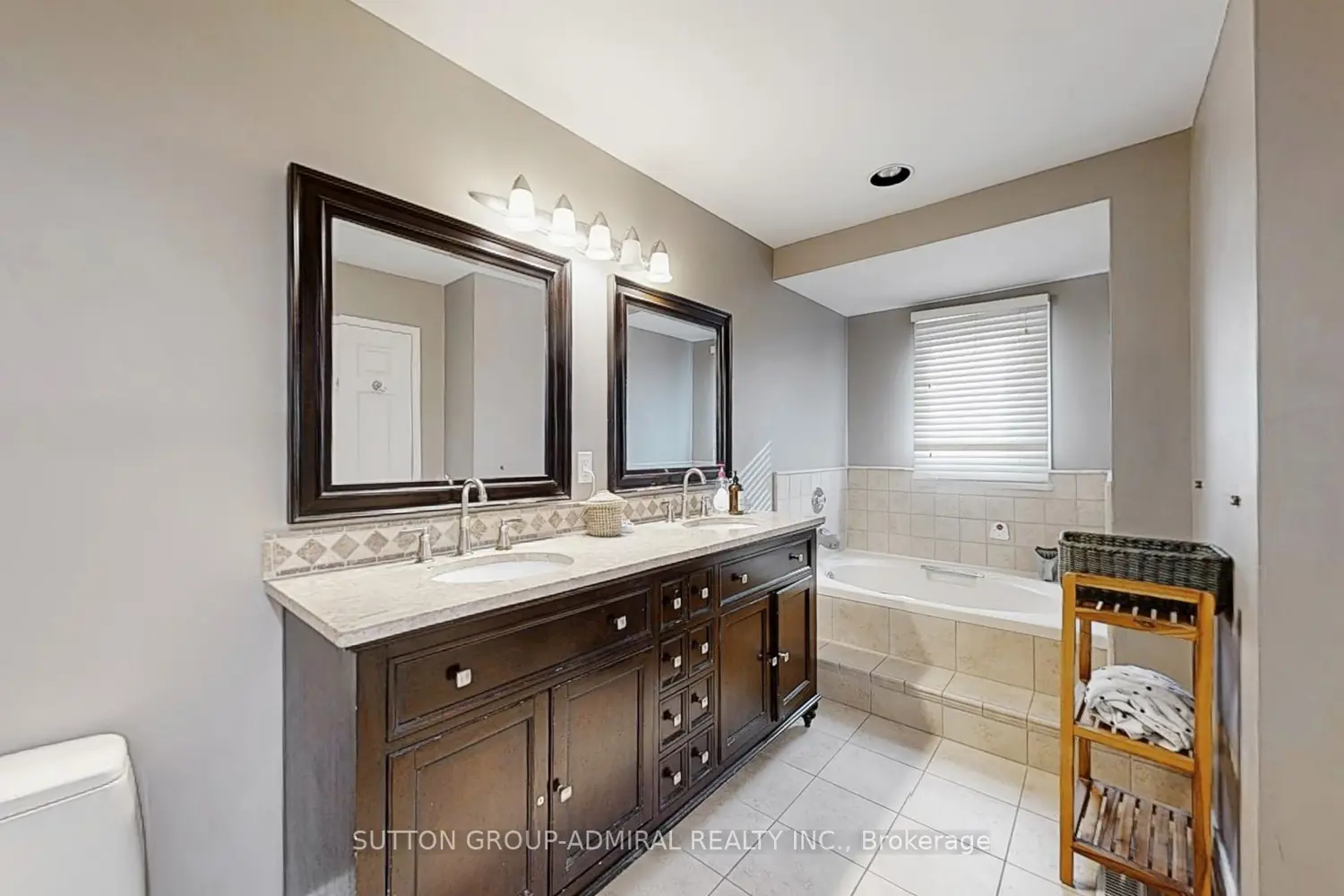 Additional image 5 of 239 Rose Green Drive