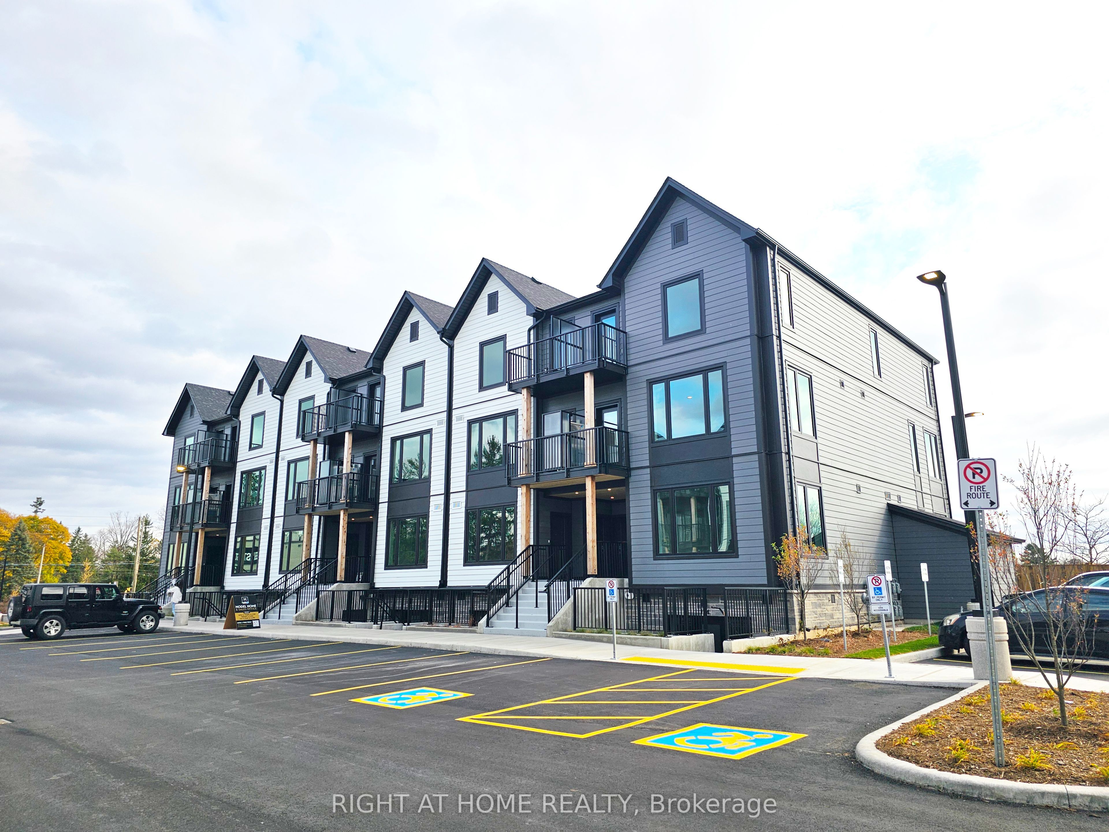 114-708 Woolwich Street, Guelph, ON, N1H 3Z1