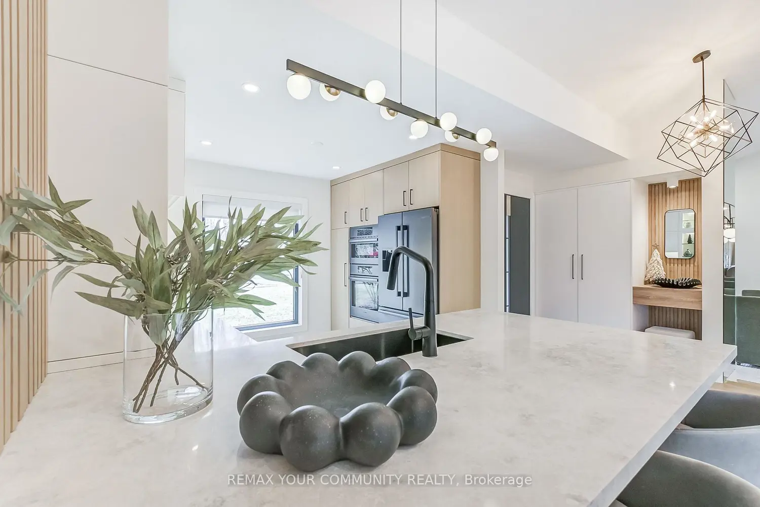 Additional image 8 of 1688 Missenden Crescent