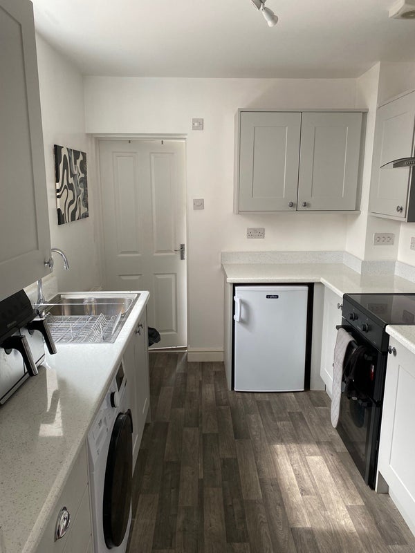 Additional image 2 of Room in a Shared House, Brudenell Mount, LS6, N1 7GU