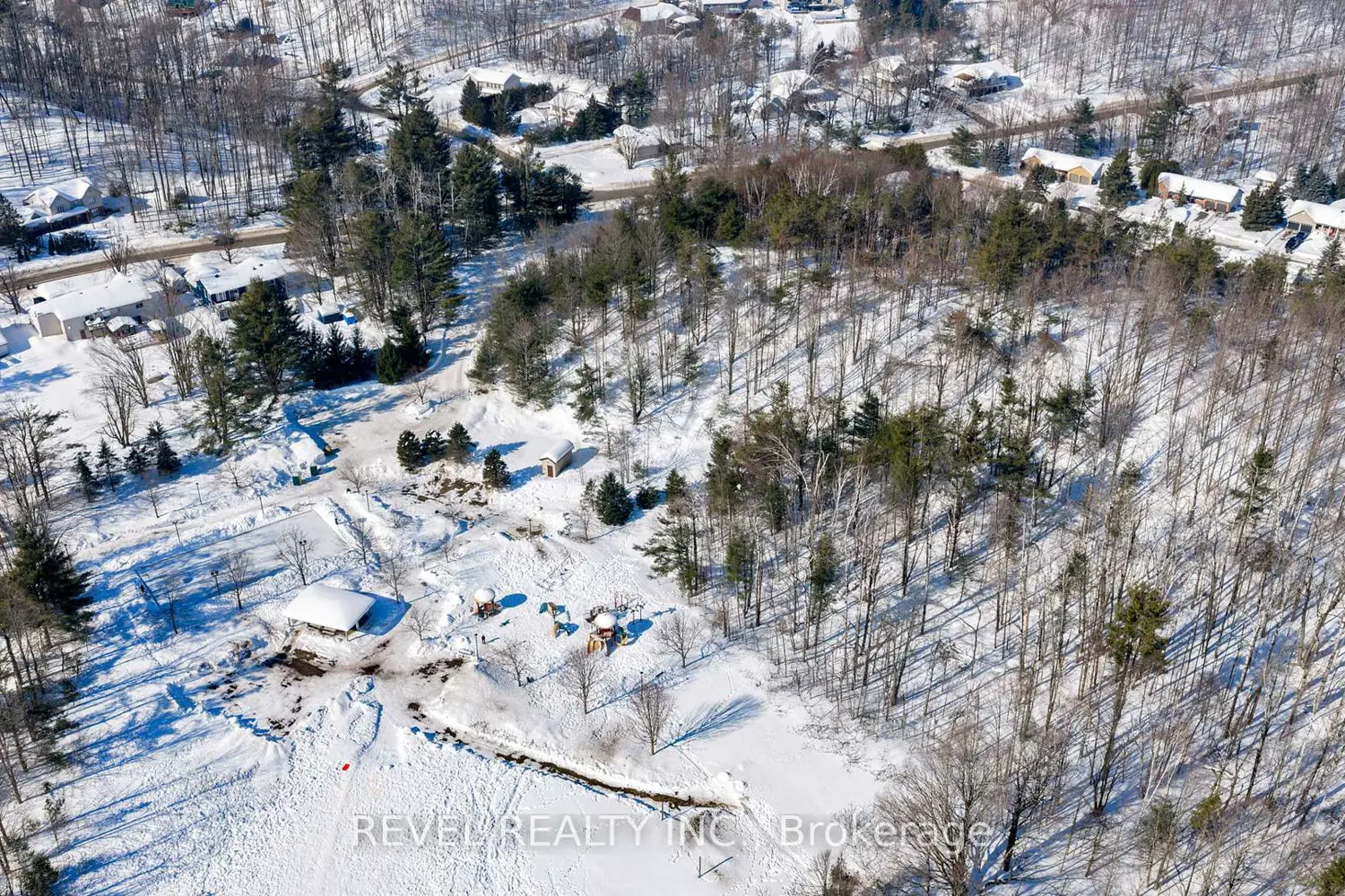 Additional image 20 of 32 Hickory Lane