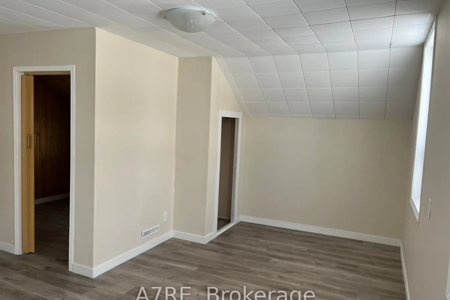 Additional image 6 of 35 Taylor Avenue