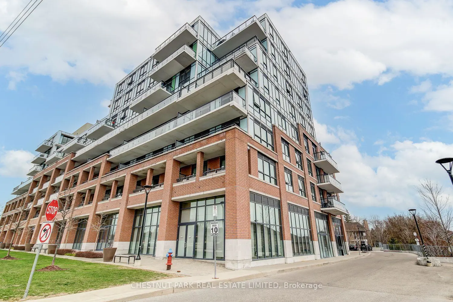 Additional image 2 of 11611 Yonge Street 109