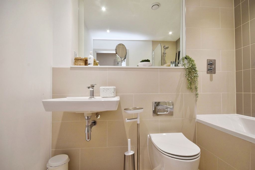 Additional image 12 of 2 bed flat for saleRest Bay, Porthcawl CF36