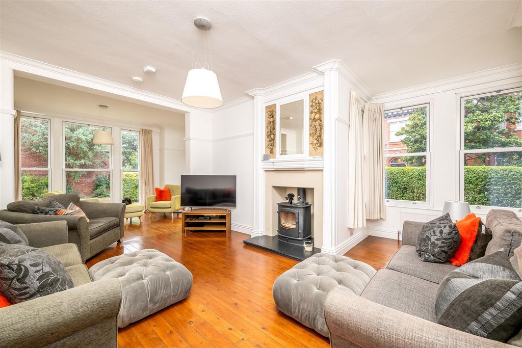 Additional image 14 of 7 bed detached house for salePark Avenue, Bedford MK40