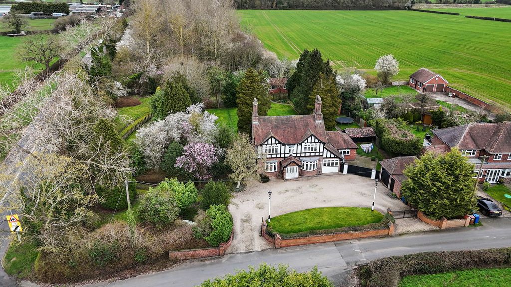 4 bed detached house for saleBourne Croft, Sutton Road, Tamworth B78