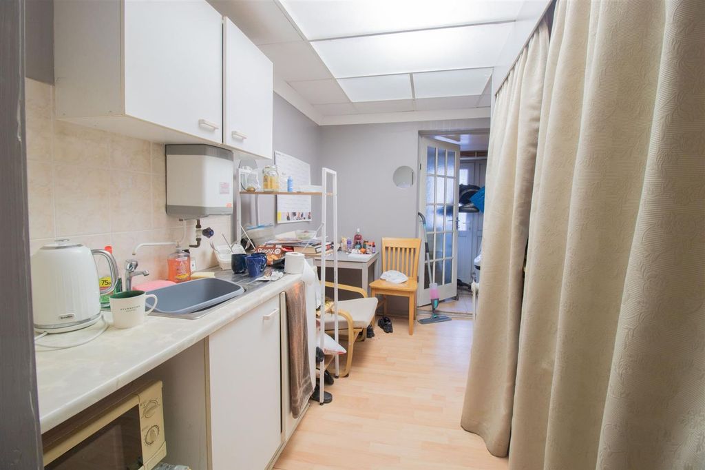 Additional image 7 of 1 bed property for saleRisca Road, Cross Keys NP11