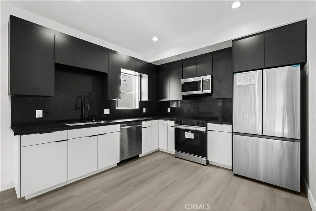 Additional image 50 of 644 N Boyle, Los Angeles, CA 90033