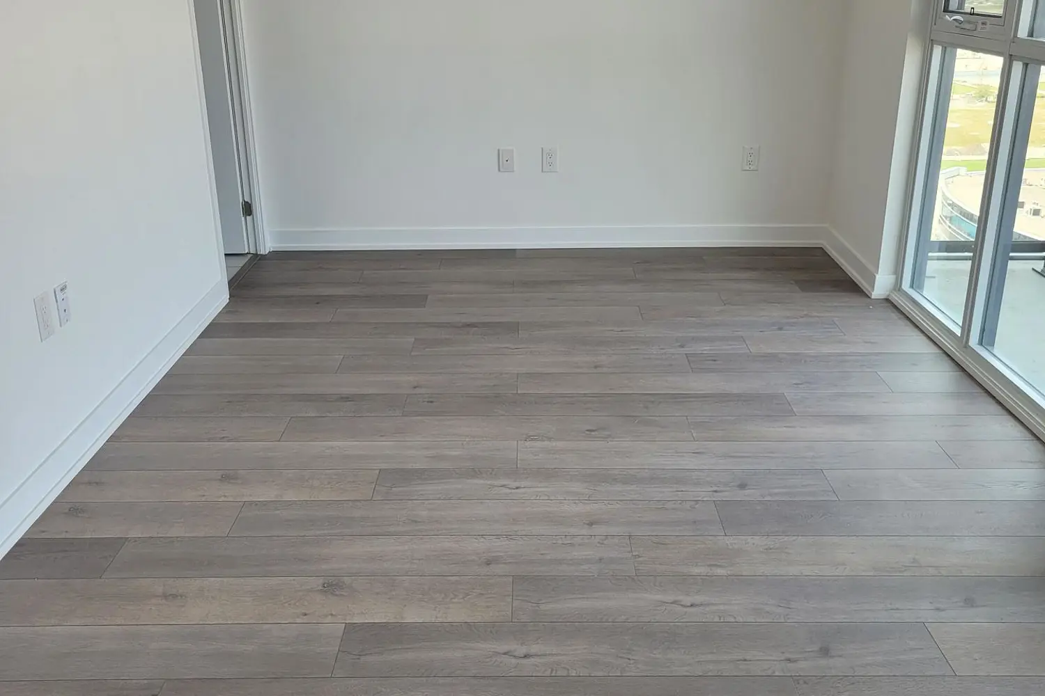 Additional image 6 of 38 Honeycrisp Crescent 1517