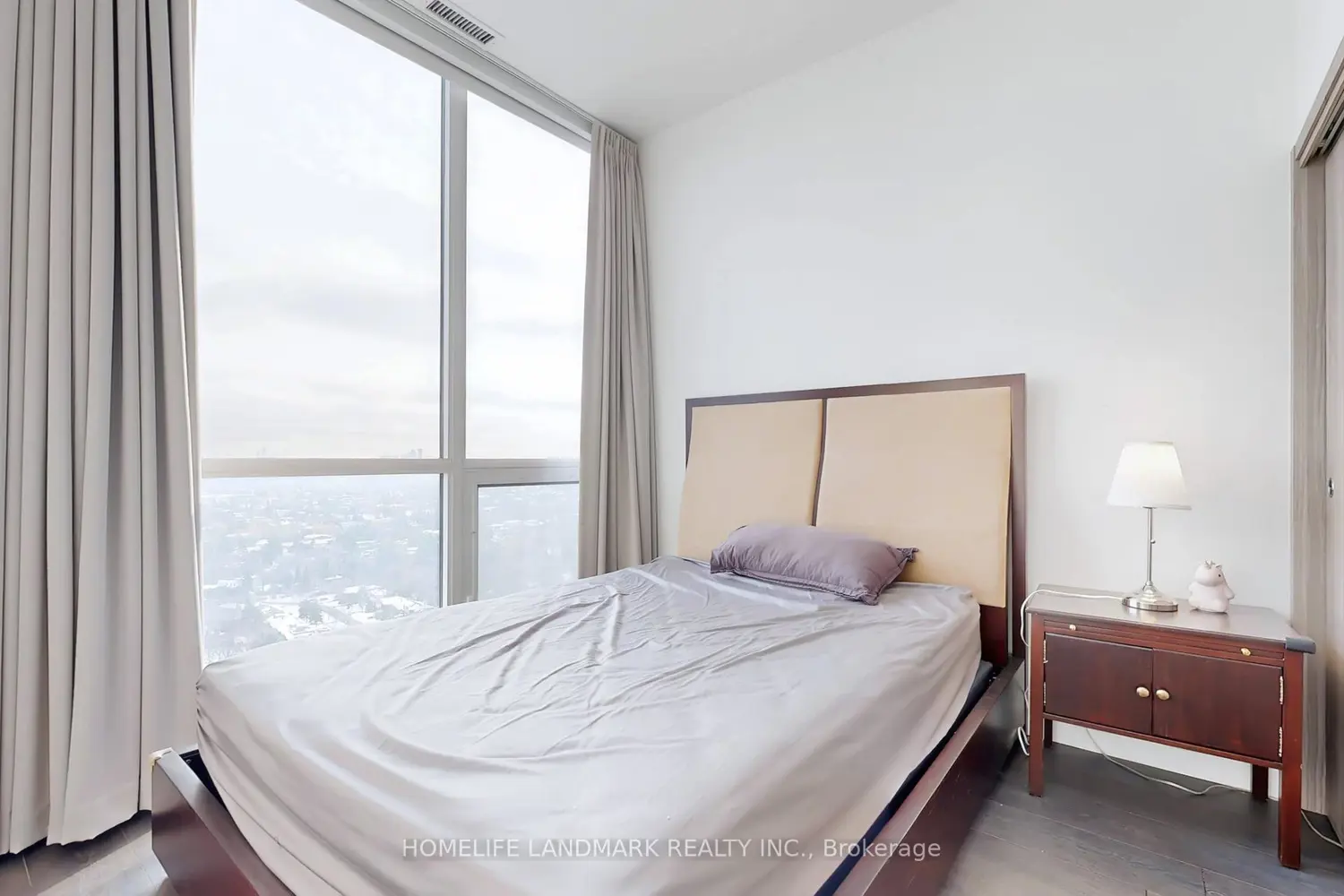 Additional image 11 of 85 Mcmahon Drive Ph3803