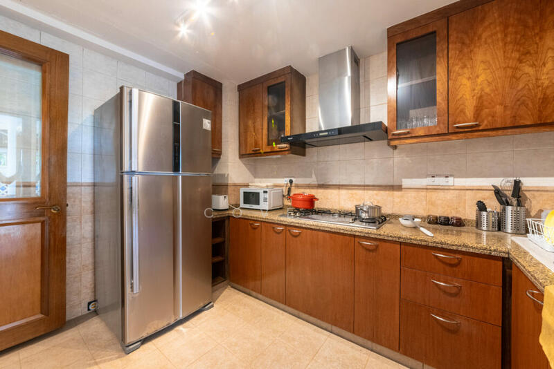 Additional image 5 of Cashew Crescent