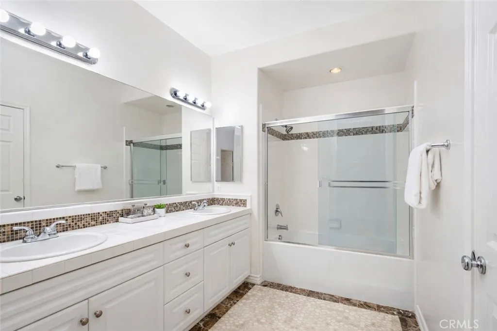 Additional image 11 of 131 Silverado, Irvine, CA 92618