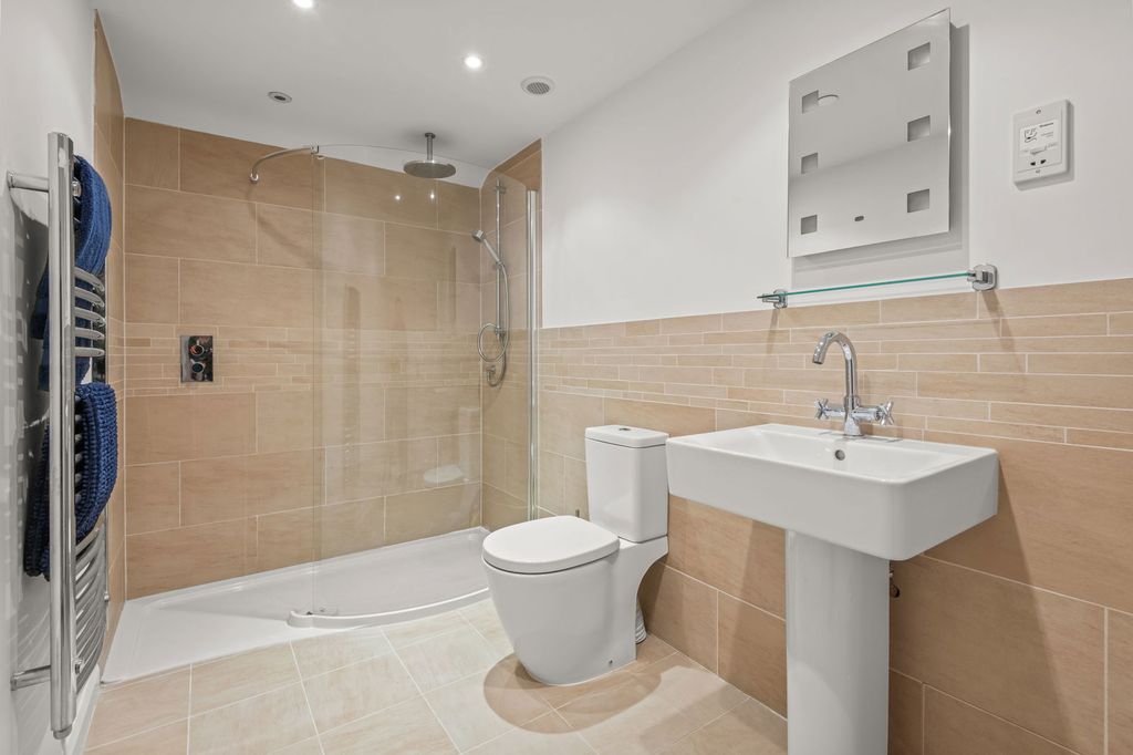 Additional image 9 of 4 bed flat for saleMarket Street, Salcombe TQ8