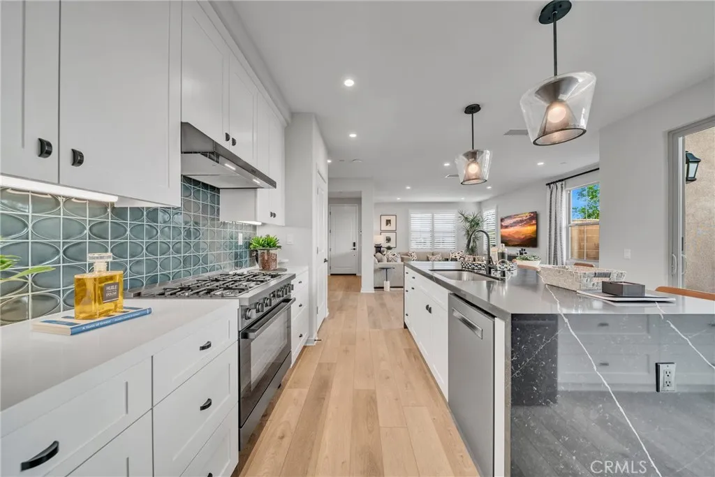 Additional image 11 of 124 Sunnyside, Irvine, CA 92618