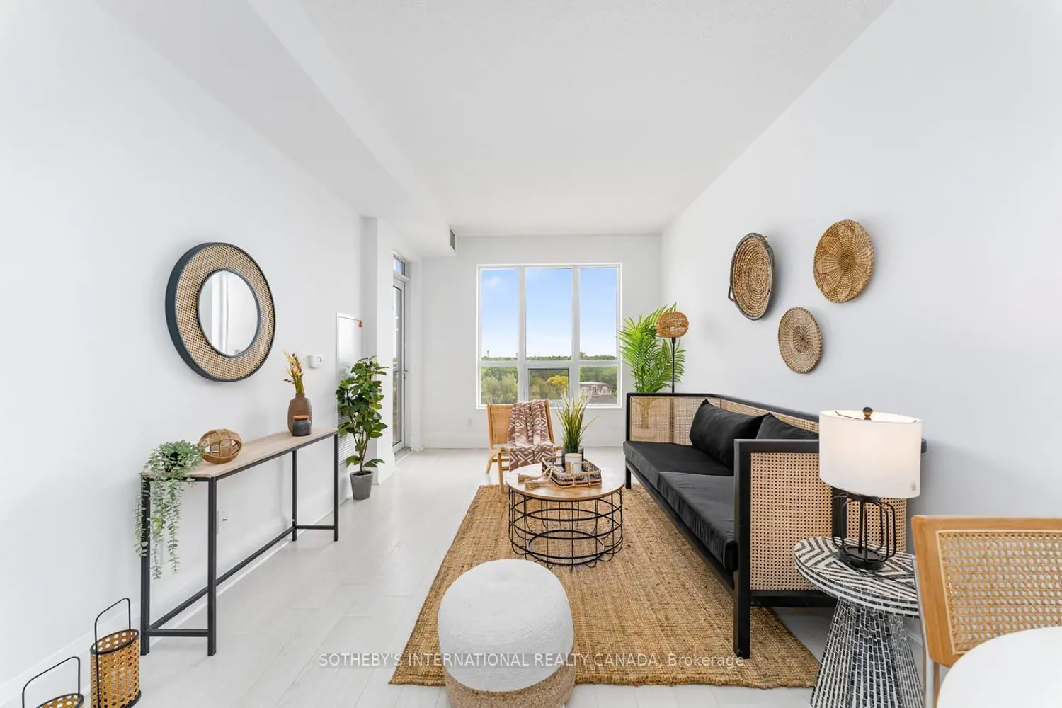 Additional image 8 of 100 Harrison Garden Boulevard 824