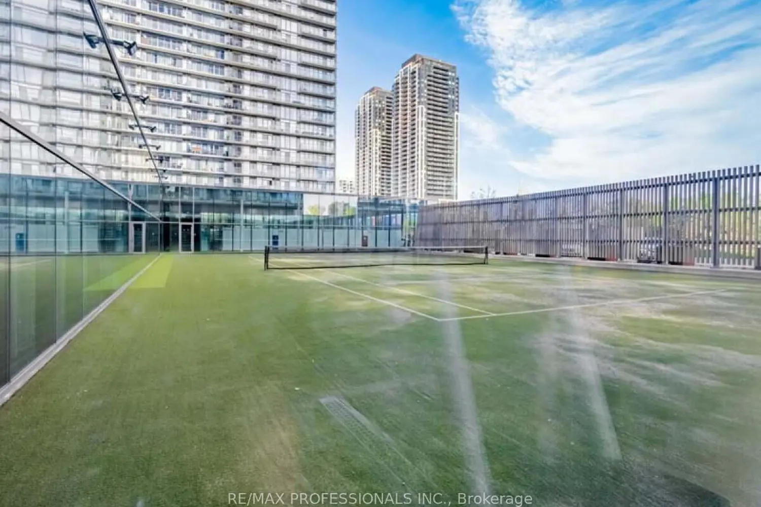 Additional image 18 of 105 The Queensway 2113