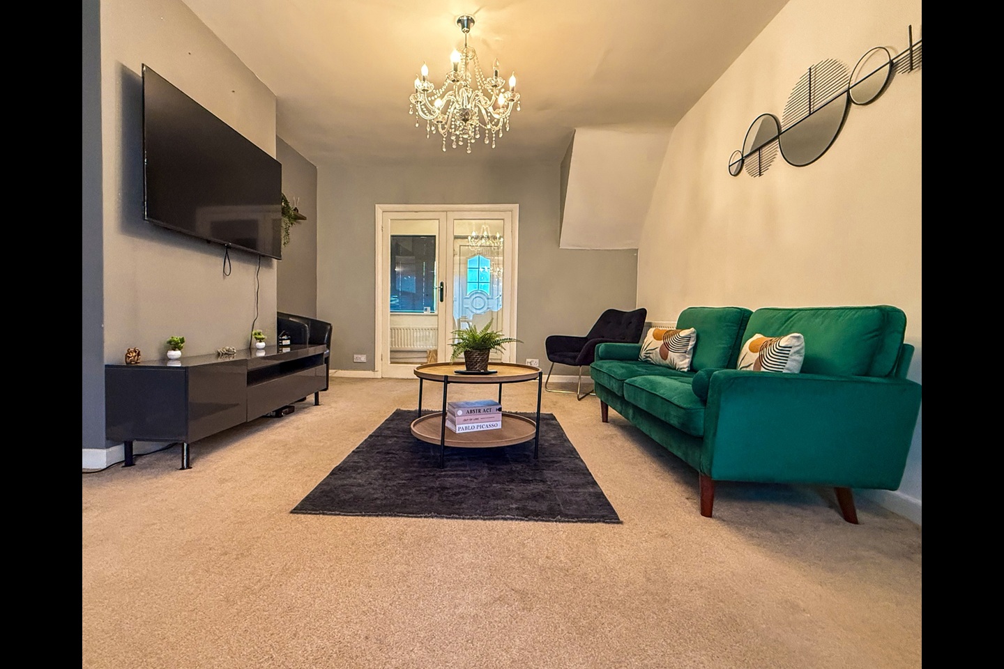 3 Bed Semi-Detached House, Middlemist Grove, B43, N1 7GU