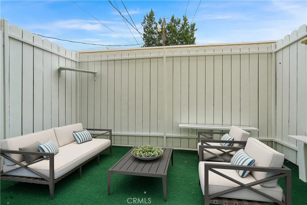 Additional image 12 of 22855 Vanowen Street Unit 2, West Hills, CA 91307