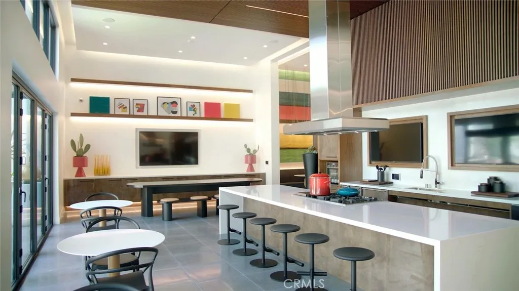 19535 Nordhoff Street Unit 35-107, Northridge, CA 91324