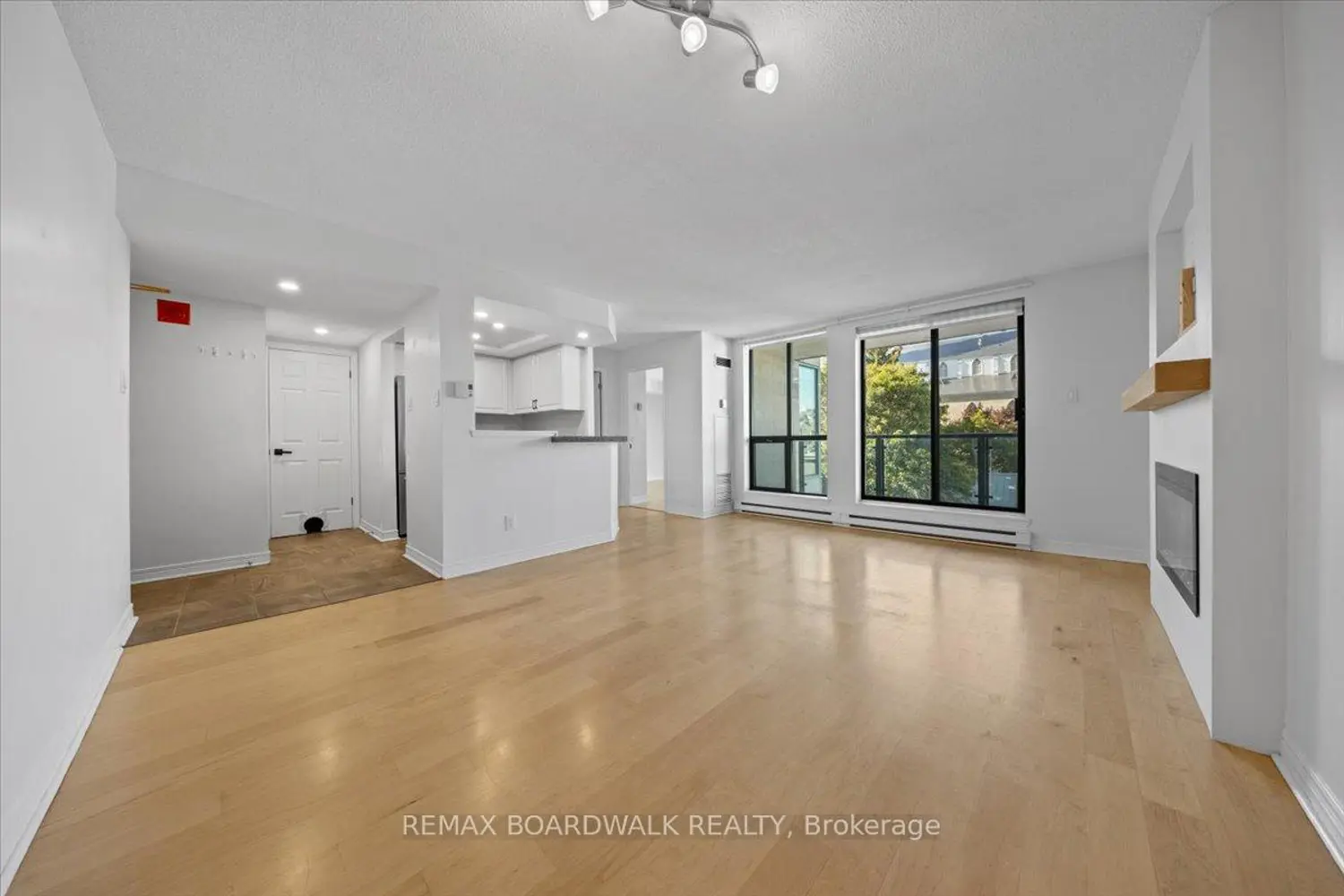 Additional image 7 of 15 Murray Street 308