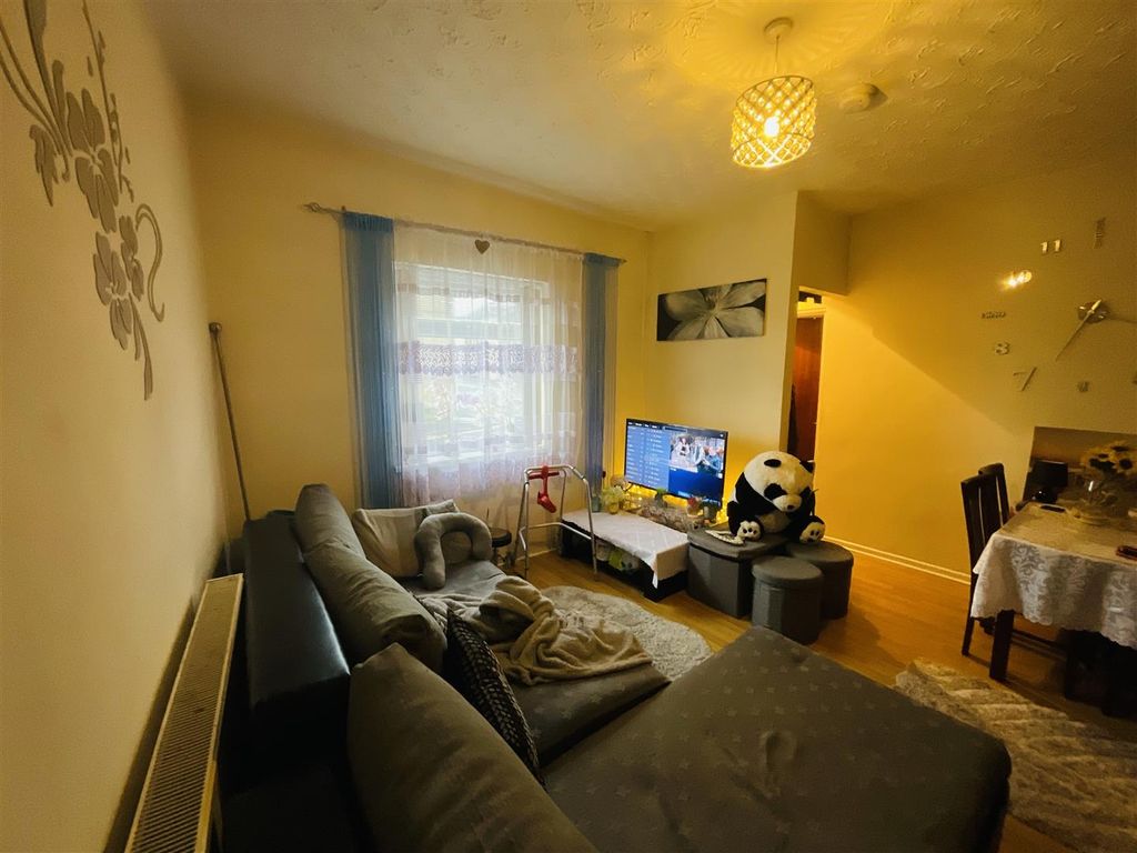 Additional image 7 of 3 bed flat for saleGilbert Road, Llanelli SA15