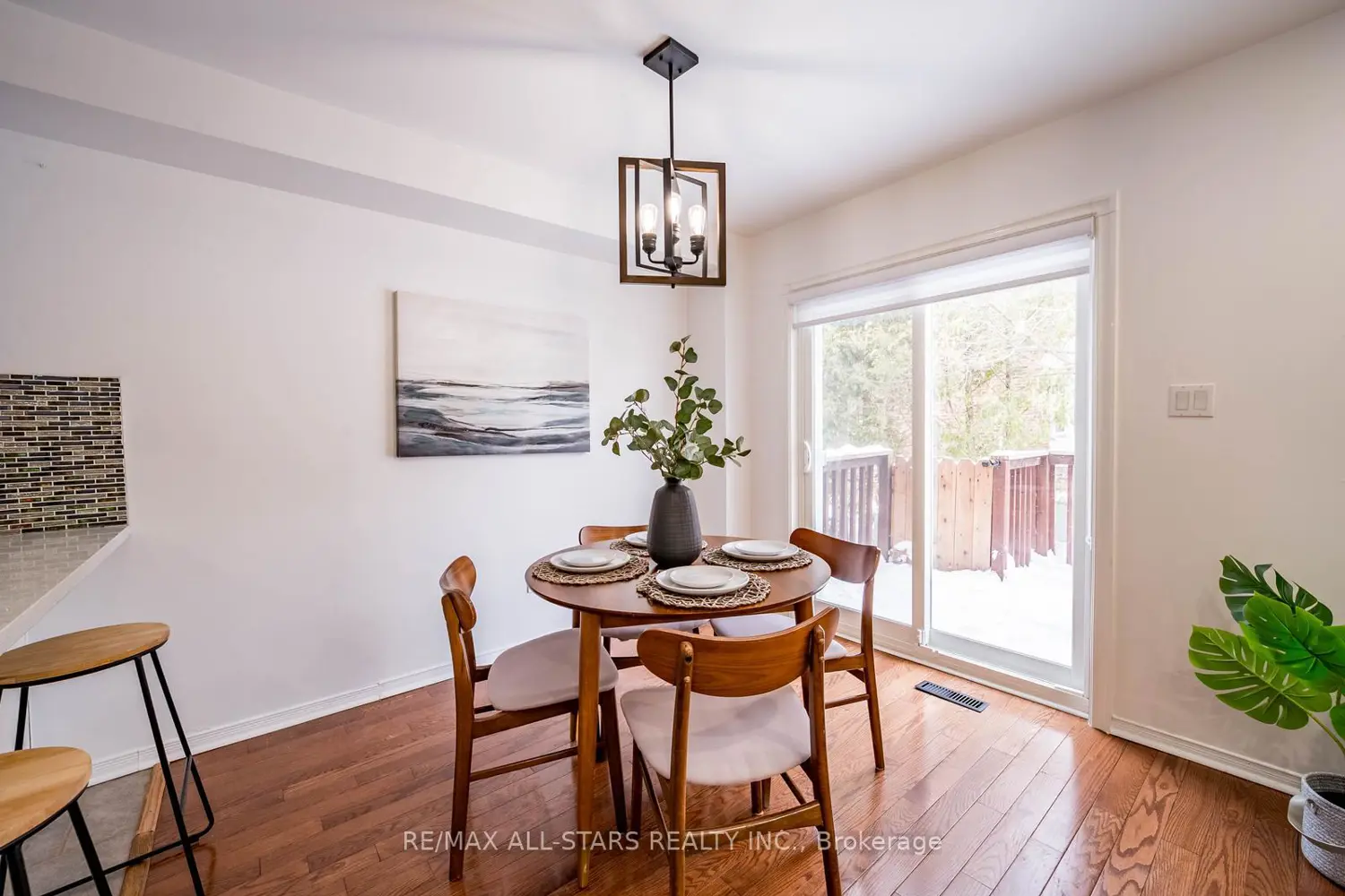 Additional image 5 of 84 Willoway