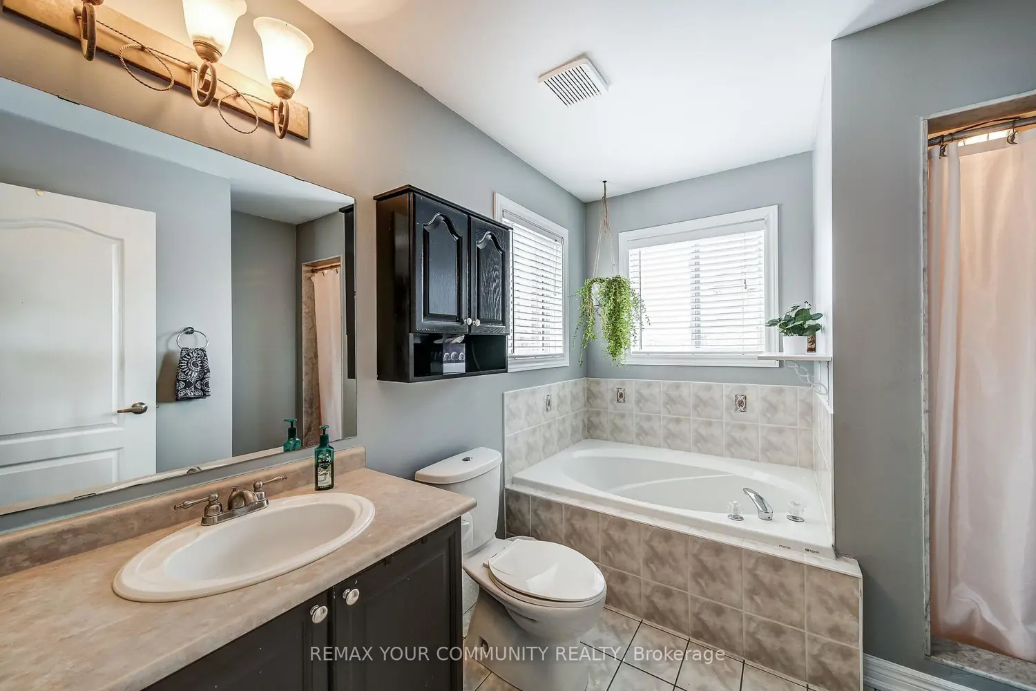 Additional image 11 of 93 Amberview Drive