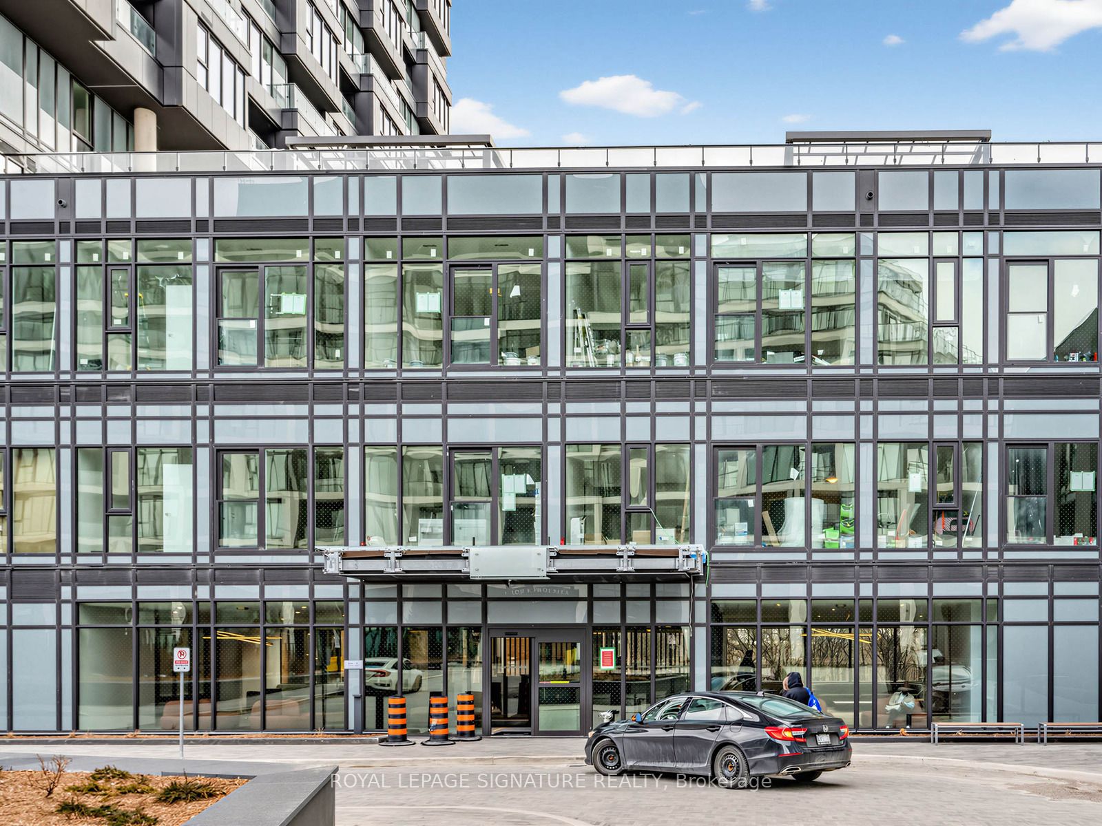 Additional image 2 of 1007-1 Quarrington Lane, Toronto, ON, M3C 0S4