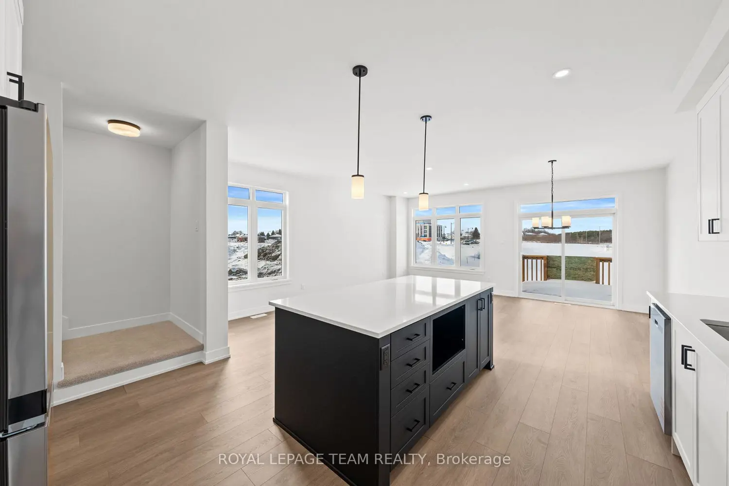 Additional image 9 of 1064 Moore Street