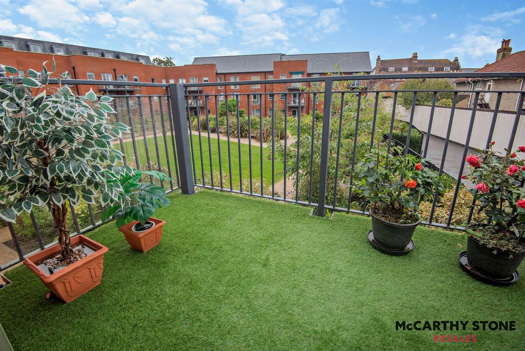 Additional image 3 of 2 bed flat for saleMonument Place, Endless Street, Salisbury SP1