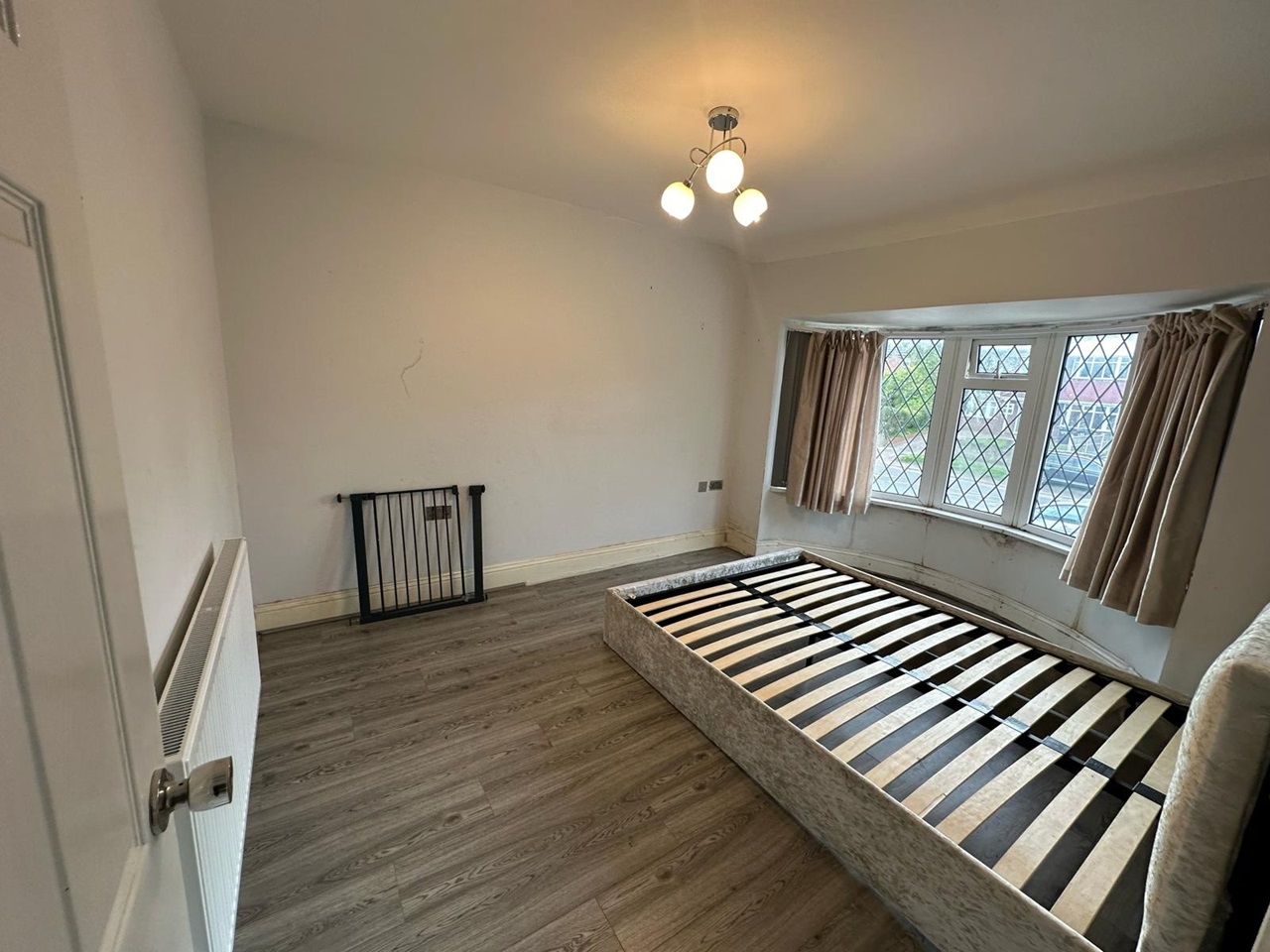 3 Bed Semi-Detached House, Stechford Road, B34, N1 7GU