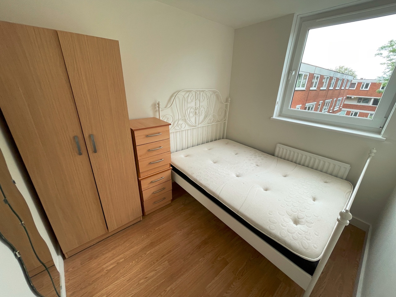 Room in a Shared House, Blomfield Court, SW11, SW11 3TL