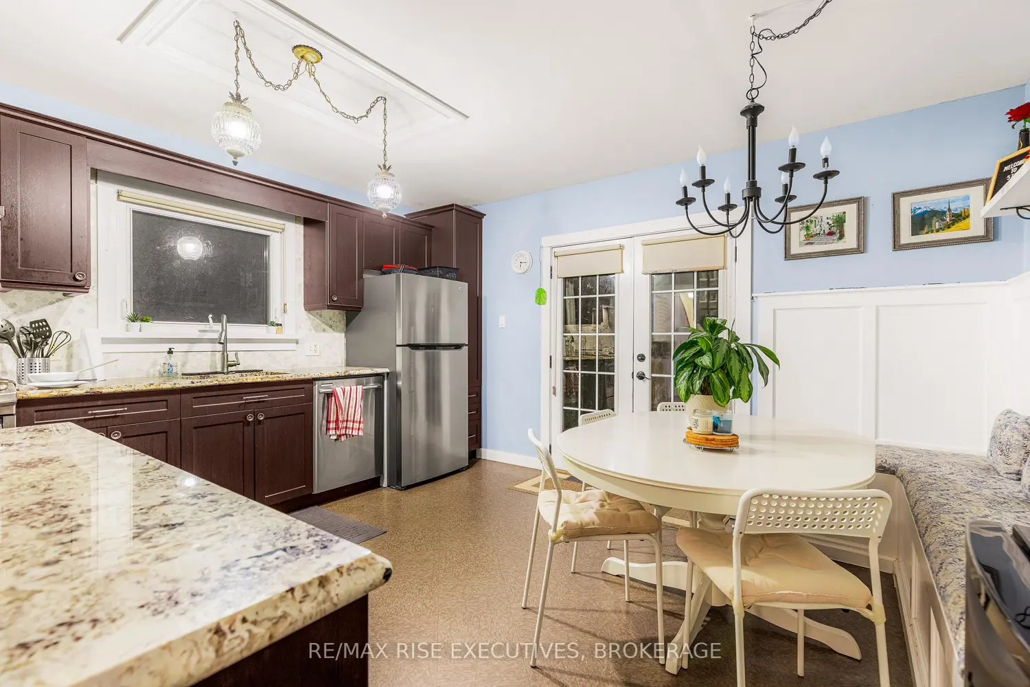 Additional image 12 of 570 Frontenac Street