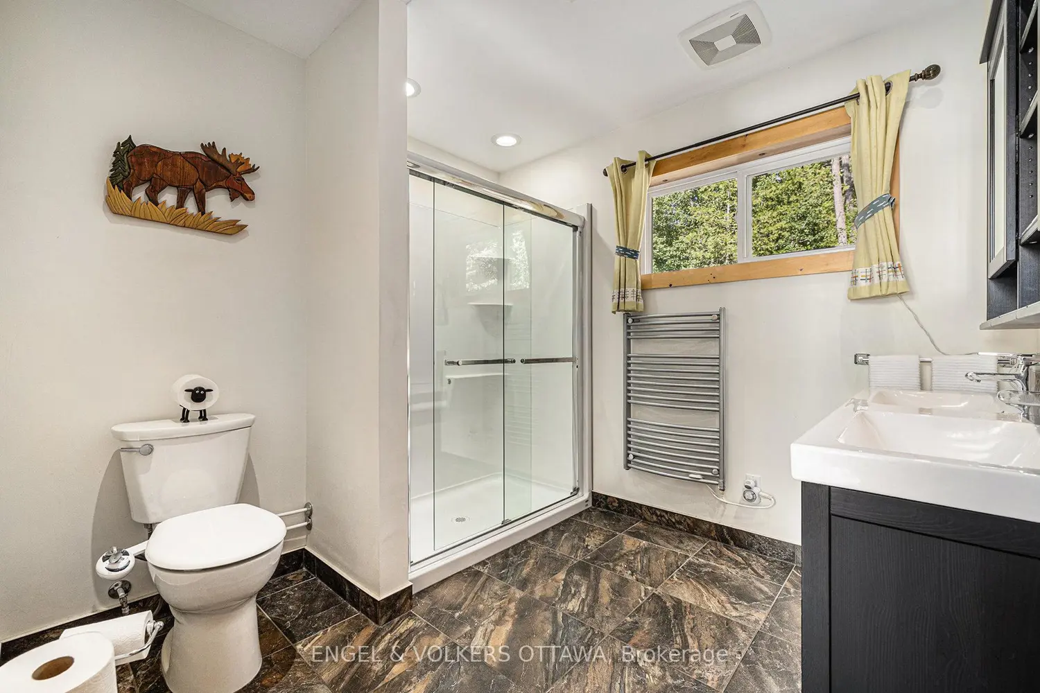 Additional image 3 of 631 Golden Lyn Way