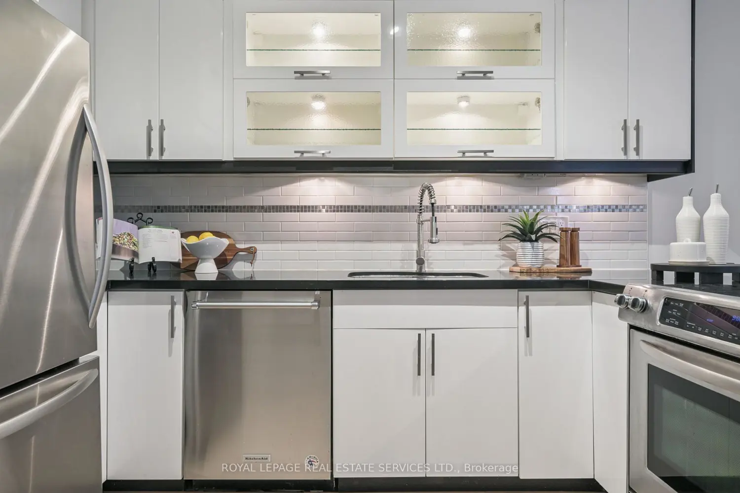 Additional image 7 of 393 King Street 904