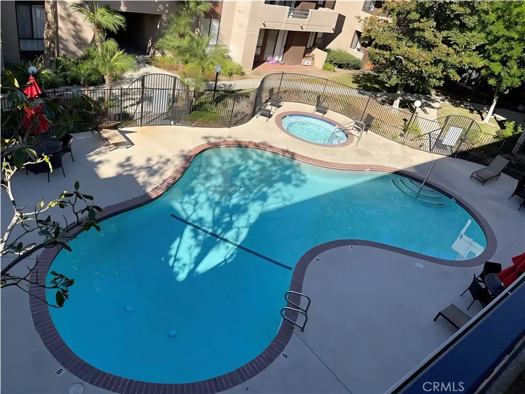 Additional image 4 of 7826 Topanga Canyon Blvd Unit 323, Canoga Park, CA 91304