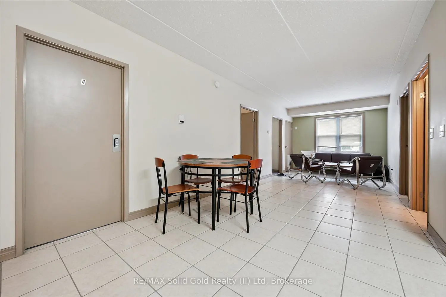 Additional image 5 of 271 Lester Street 203