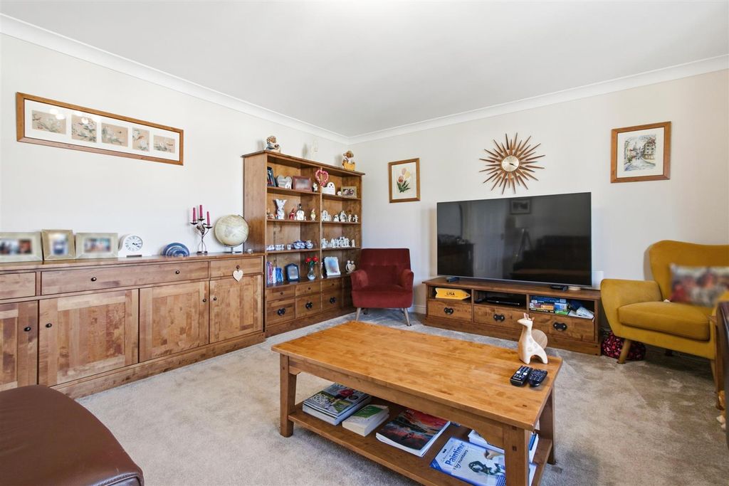 Additional image 4 of 2 bed flat for saleSt. Stephens Court, Clydebank G81
