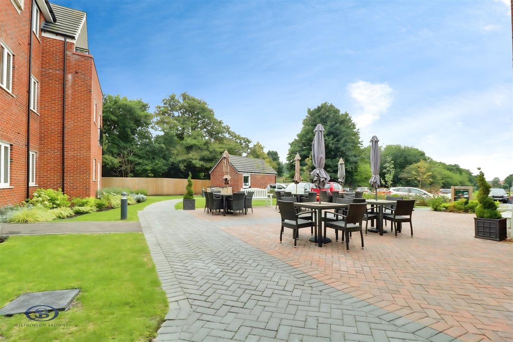 Additional image 13 of 2 bed flat for saleThe Oaks, Cedar Avenue, Alsager ST7