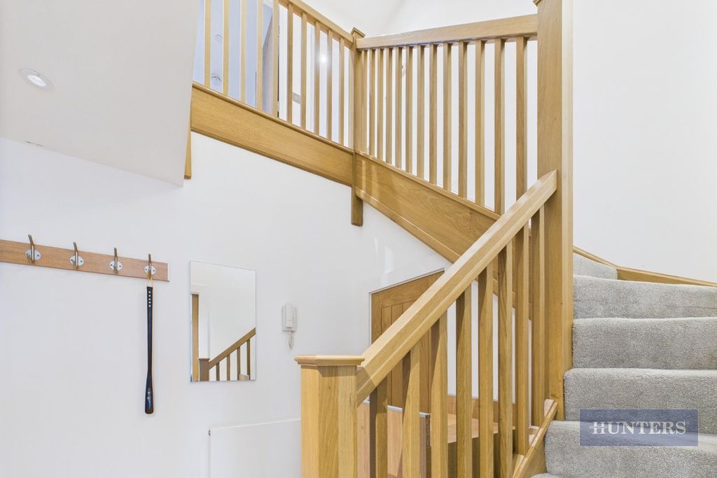 Additional image 12 of 2 bed flat for saleAlexandra Wharf, Maritime Walk, Ocean Village SO14