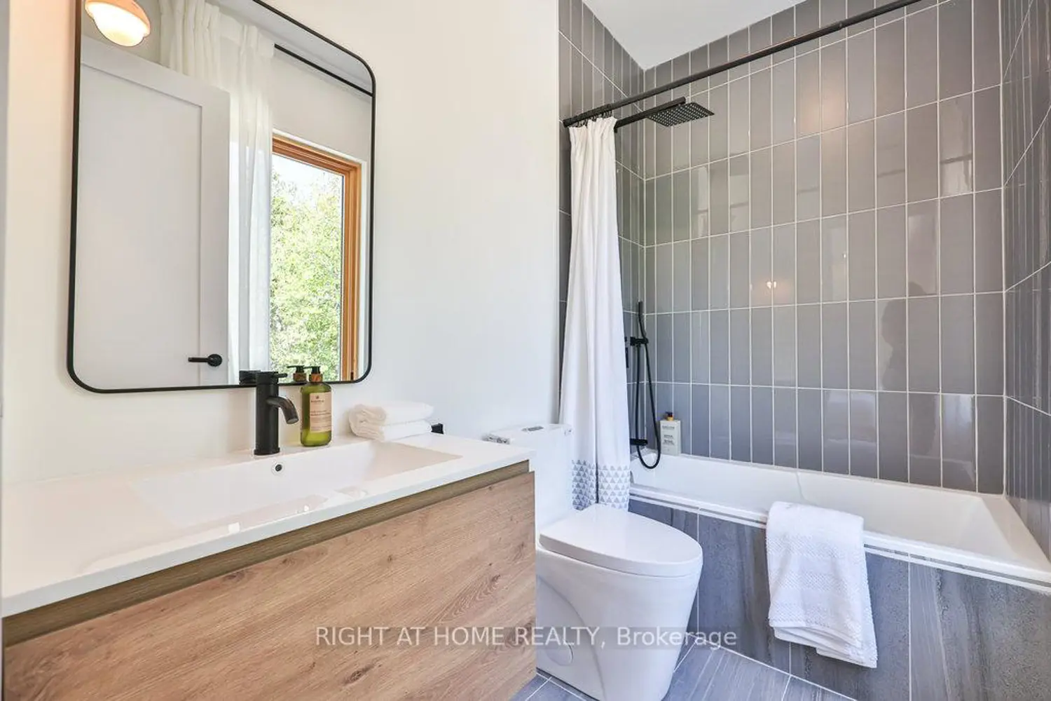 Additional image 13 of 920 Calder Road