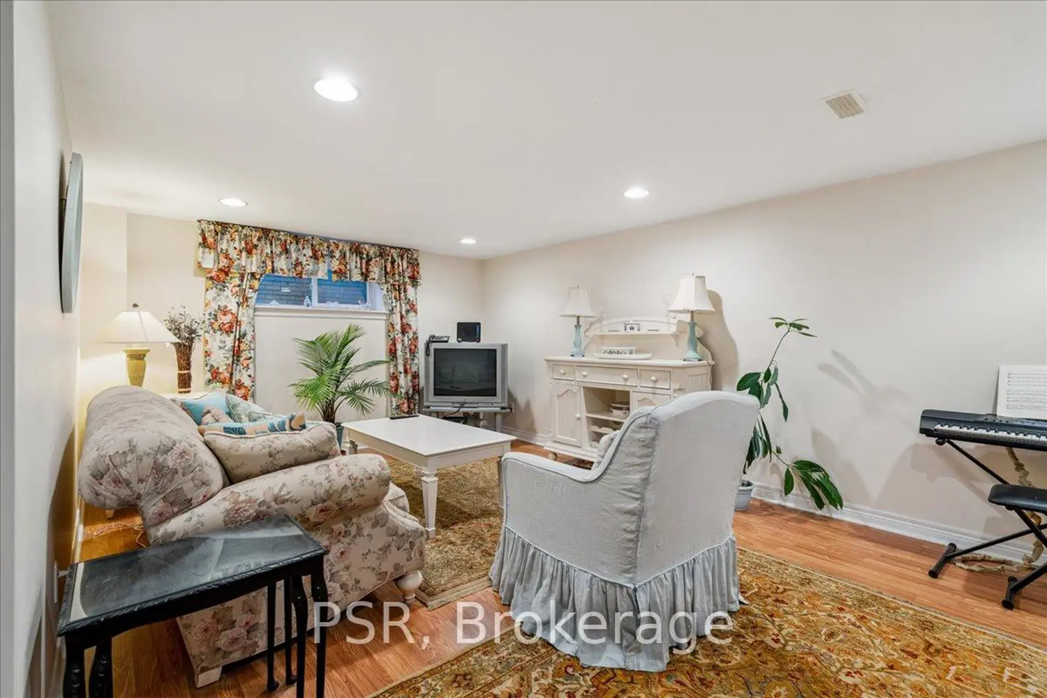 Additional image 11 of 402 Willis Drive