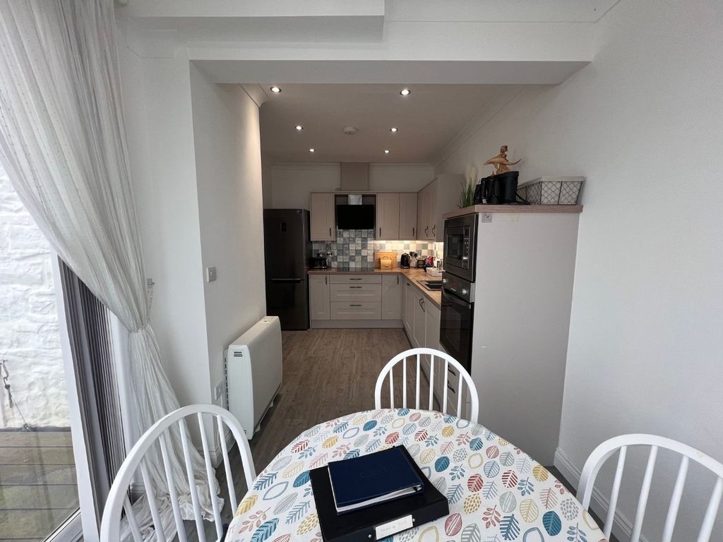 Additional image 15 of 2 bed flat for saleSouth John Street, New Quay SA45