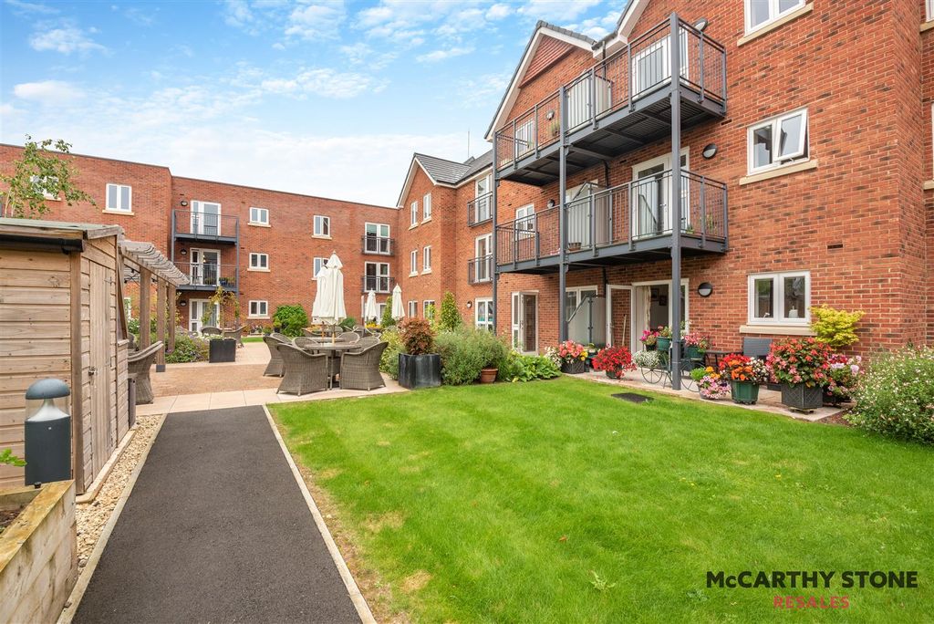 Additional image 18 of 1 bed flat for saleThe Moors, Thatcham RG19